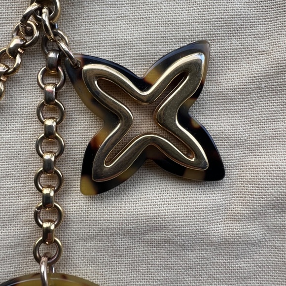 Authentic Louis Vuitton Tortoise Shell Resin Insolence Key Holder and Bag Charm - Picture 9 of 14